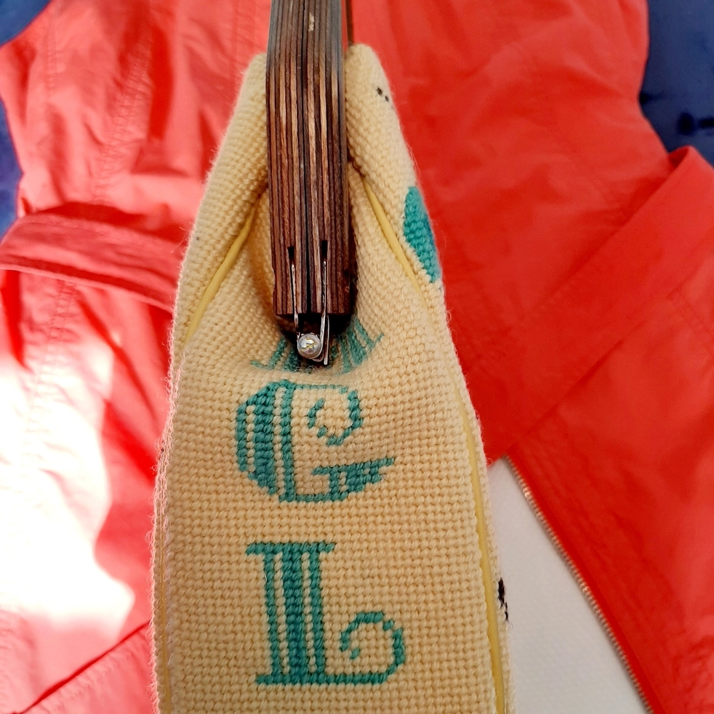 Purse - Picture 4 of 14
